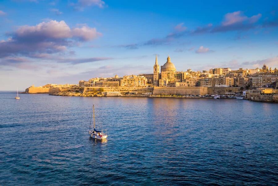 1-Day Hop-On Hop-Off Bus + Harbour Cruise (CMO) - North and South routes: how to plan your hop-on hop-off day