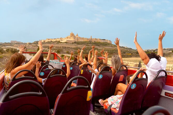 1-Day Hop-On Hop-Off Bus + Harbour Cruise Ticket - What you get beyond the obvious: Wi‑Fi and air-conditioning