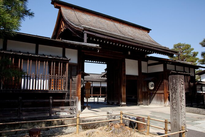 2-Day Bus Tour to Shirakawago & Hida No Sato Winter Illumination - Hida no Sato Light-Up: Evening Where the Village Does the Work
