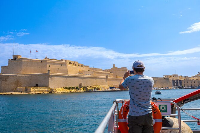 2-Day Hop-On Hop-Off Bus + Harbour Cruise Pass - How the Hop-On Hop-Off North & South Routes Work