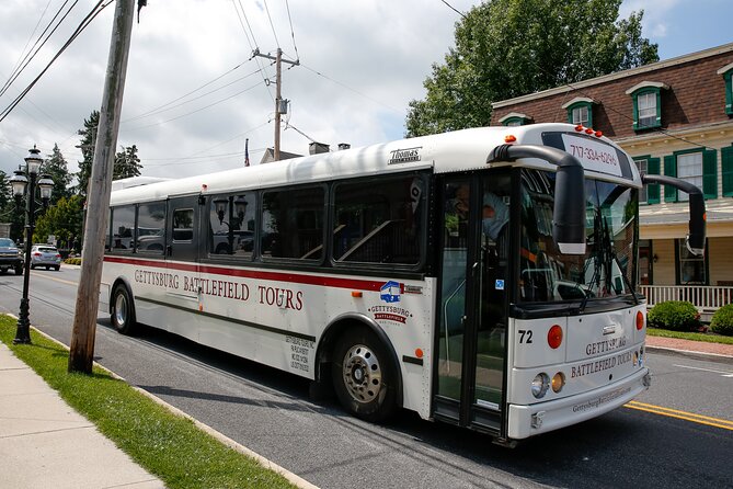 2-Hour Gettysburg Battlefield Guided History Bus Tour with a National Park Guide - Stop 1: Your first battlefield orientation stop with an admission ticket