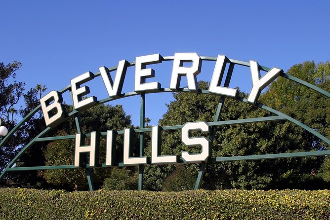 2-Hour Hollywood Bus Tour - The Hollywood Sign Area: Closest Views, Photos, and Fog Risk
