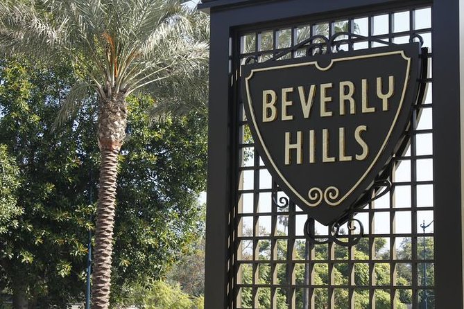 2-Hour Hollywood, West Hollywood and Beverly Hills Open Bus Tour - The open bus ride: views are great, wind is real