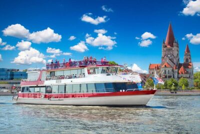 24-hour Hop-On Hop-Off with Ferris Wheel and River Cruise - Stop-by-stop: what each cluster is good for