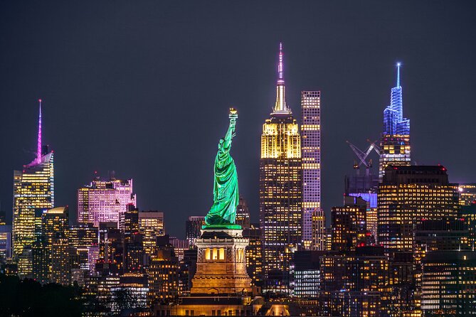 3 Hour Luxury Bus Tour of NYC Night Highlights - Key points at a glance