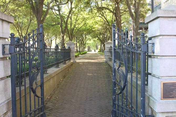 90-Minute Charleston City Sightseeing Bus Tour - Rainbow Row, Colonial Lake, and the charm you can map in your head