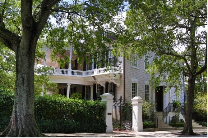 90 Minute Sightseeing Bus Tour of Historic Charleston - Key highlights at a glance