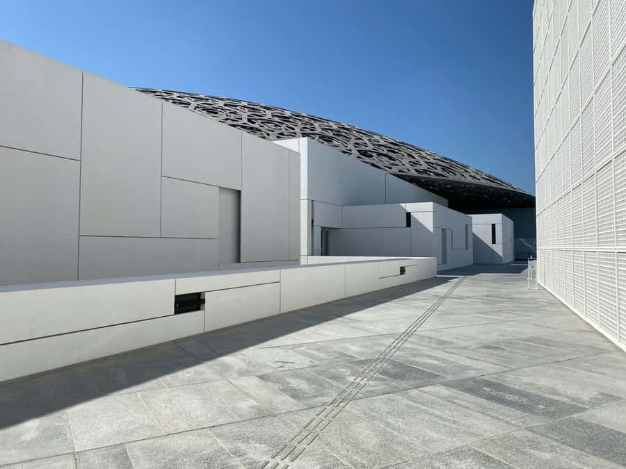 Abu Dhabi: Big Bus Hop-On Hop-Off Sightseeing Tour - Walking the Route: What Each Stop Is Good For