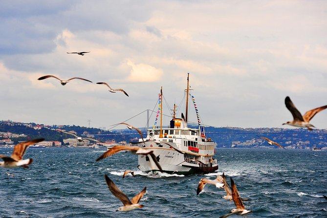 Afternoon Bosphorus Boat and Bus Tour with cable car from Pierre Loti Coffee - Bosphorus cruise: Europe and Asia, with photo moments