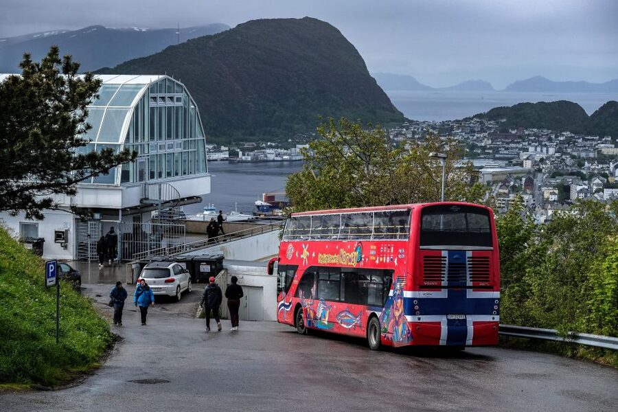 Alesund: City Sightseeing Hop-On Hop-Off Bus Tour - Getting on board: how the route timing and stop choices really work