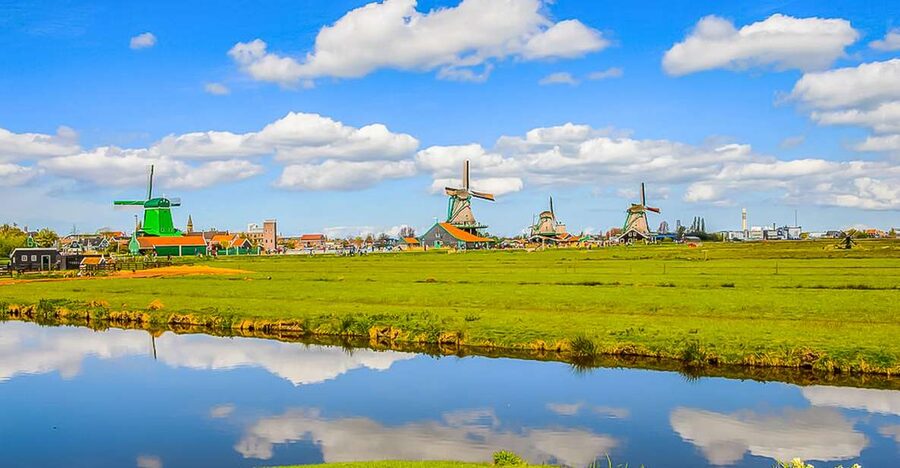Amsterdam: Zaanse Schans, Edam, Volendam & Marken Bus Tour - Edam and Cheese Tasting: The Food Stop That Actually Matters