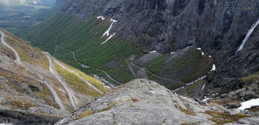 Åndalsnes - Trollstigen & Trollwall Audio Guid Bus Tour - Trollstigen and Troll Wall: the scenery you came for