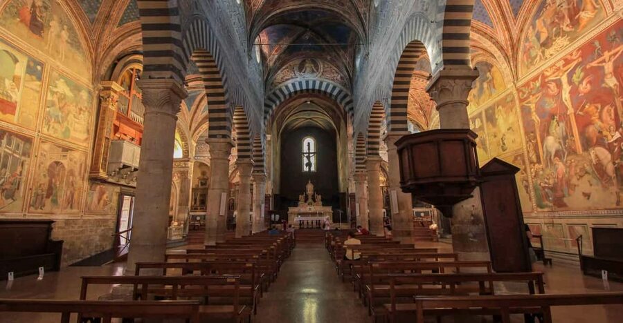 ANTI-BUS TOUR! By van: San Gimignano & Chianti Wine - Key things that make this day different