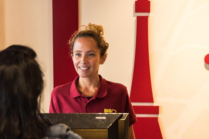 Arc de Triomphe Self-Guided Ticket & Big Bus Hop-On Hop-Off - Timing tips: avoid getting stuck between stops