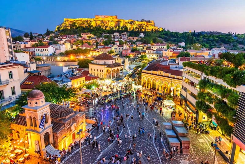 Athens: Big Bus Live-Guided Night Tour by Open-Top Bus - Live English guide vs. headphone audio: how to not miss the stories