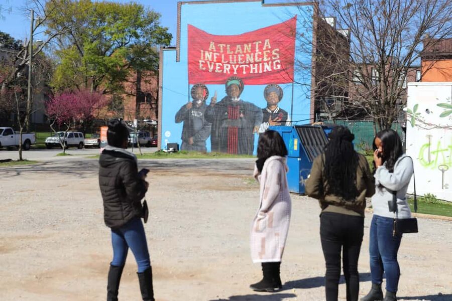 Atlanta: Hop-On Hop-Off Bus City Tour with walking stops - Coca-Cola Complex and celebrity-attraction energy