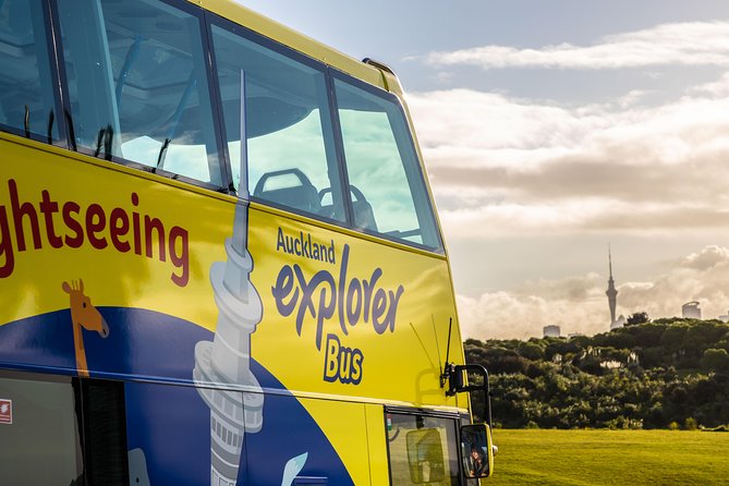 Auckland Explorer: Sightseeing Hop-on Hop-off Tour - Sky Tower and SkyCity: start with the view