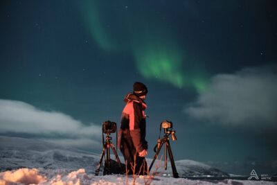 Aurora Safari Chase by big bus, free Photos, toilet onboard - From Prostneset to the first sky break: the 6:15 pm start