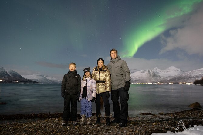 Aurora Safari Chase by big bus, free Photos, toilet onboard - Photo help that actually saves your night