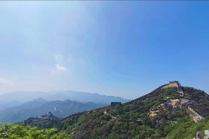 Badaling Great Wall Bus Tour - Group Size and Moving Parts: 45 People Means Compromise