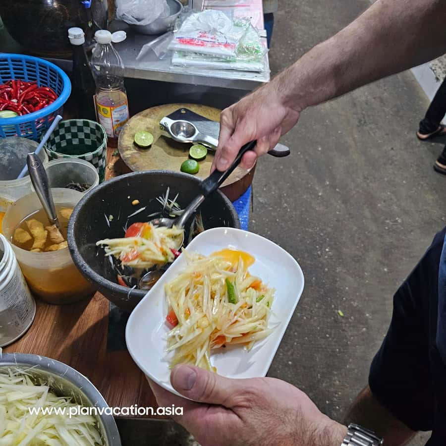 Bangkok: Full-Day Hop-On Hop-Off Walking Tour Mini Group - Key things I’d bet on before you book