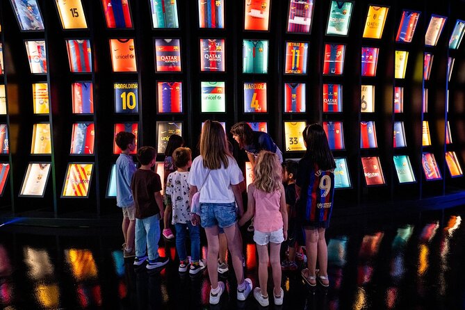 Barcelona City Hop On Hop Off and FC Barcelona Immersive Tour - Smart Planning for Bus Timing: How to Avoid a Stumble