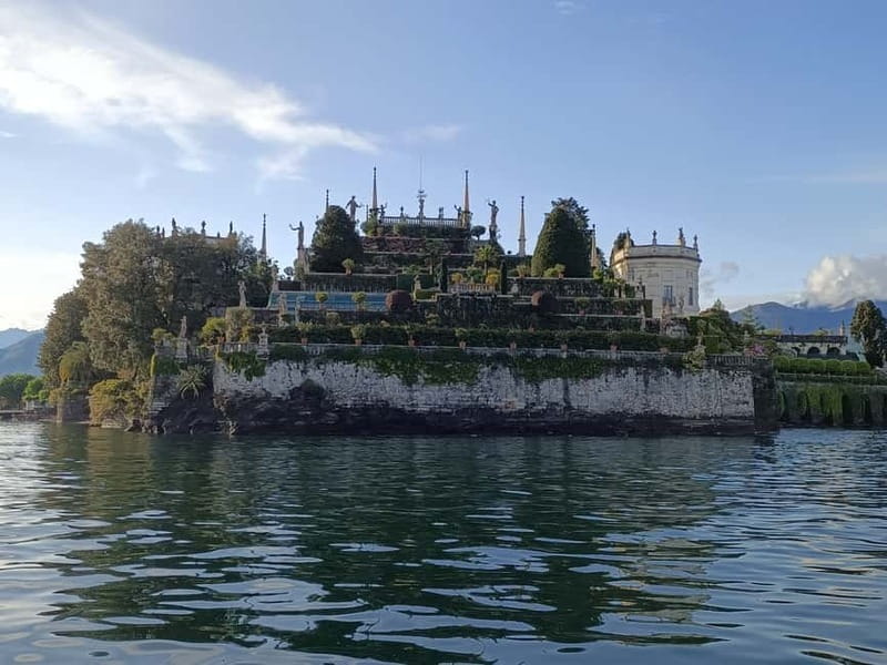 Baveno: Hop-On Hop-Off Boat Tour to 3 Borromean Islands - Isola Bella: baroque palace power and 10 terraces toward the lake