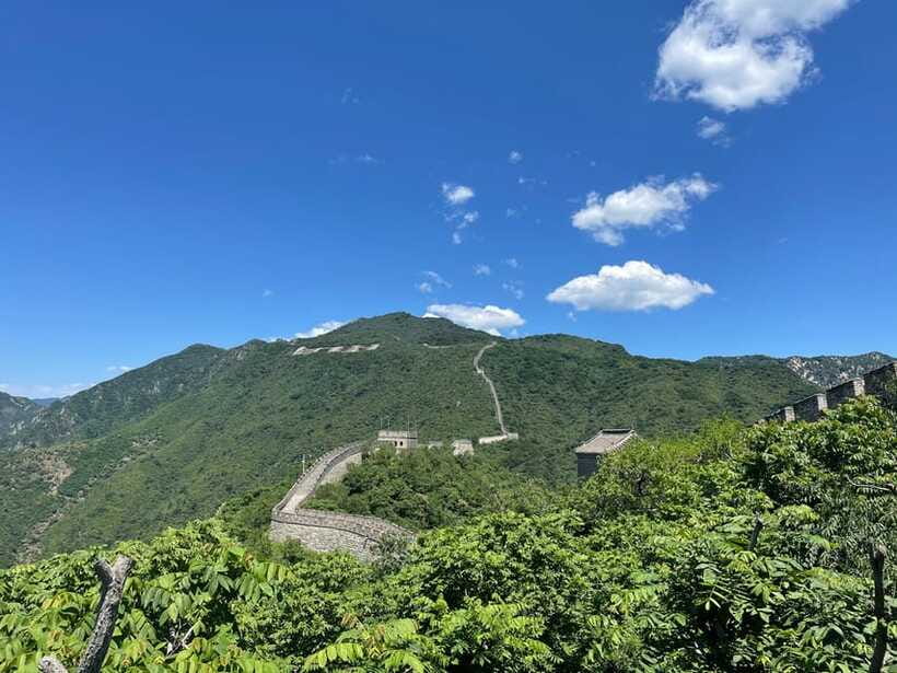 Beijing: Mutianyu Great Wall Bus Tour with Ticket &Cable car - Mutianyu in 5 Hours: How to Spend Your Time Like a Pro