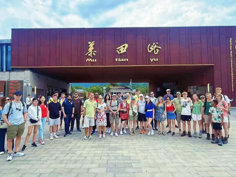 Beijing: Mutianyu Great Wall Group Bus Tour with Tickets - Getting there fast: Hepingxiqiao subway start and a 1.5-hour bus ride