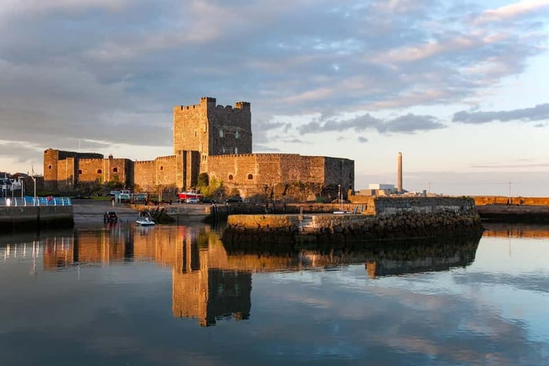 Belfast: Giant's Causeway Tour and 2-Day Open Top-Bus Tour - Dark Hedges and Bushmills: where lunch and whisky-town vibes fit