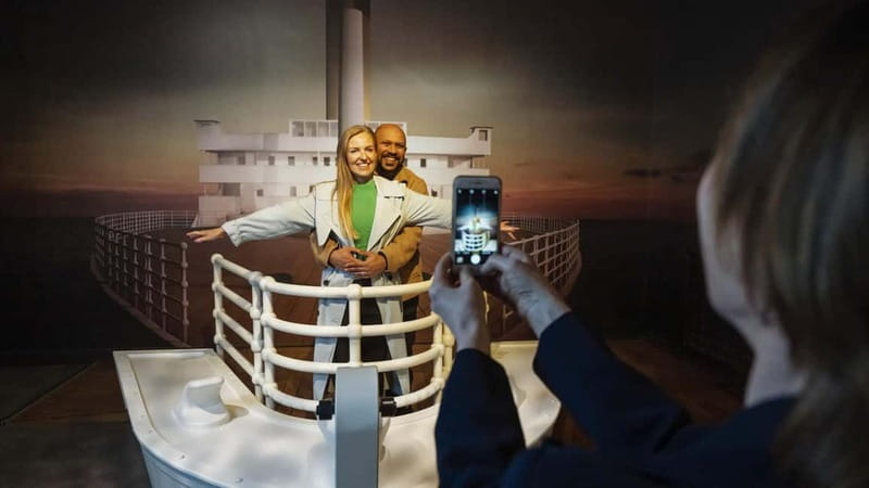 Belfast: Hop-On Hop-Off Bus Tour with Titanic Entry Ticket - Your one-day route: what each stop is best for