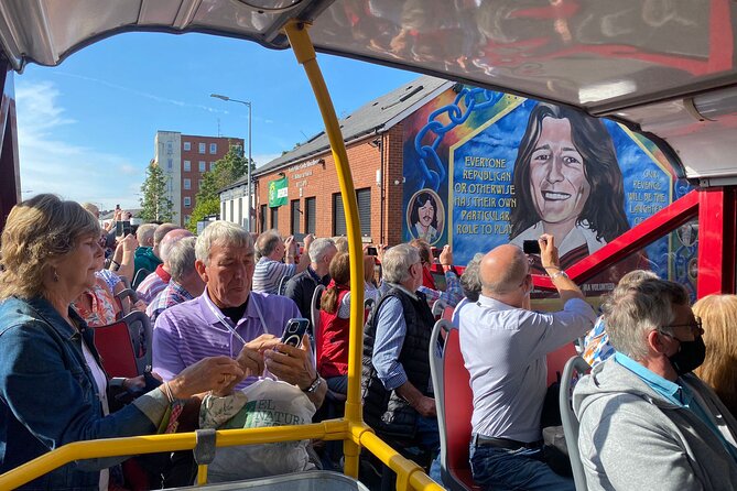 Belfast Hop-on Hop-off Tours - Boarding at City Hall: How the buses work in real Belfast weather