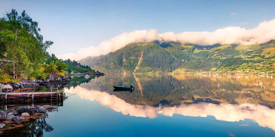 Bergen: Hardangerfjord & Waterfalls Bus Tour with Apple Pie - Six and a Half Hours From Bergen: Getting to Hardangerfjord Without Fuss