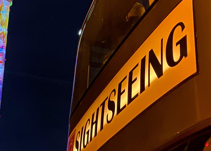 Berlin: Bus Tour by Night with Live Commentary - Brandenburg Gate and the big monuments: make your photos count