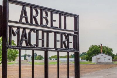 Berlin: Bus Tour to Sachsenhausen, East Side Gallery, & Berlin Story Bunker - Meeting at Alexanderplatz and riding the air-conditioned bus