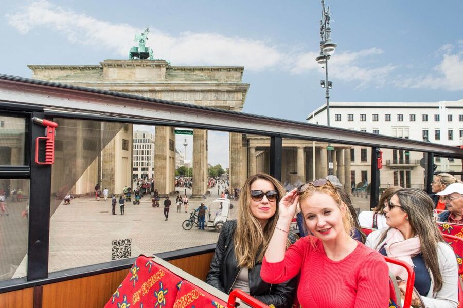 Berlin: City Sightseeing Hop-On Hop-Off Bus Tour - Two routes: Classic Berlin versus East Berlin and the Wall