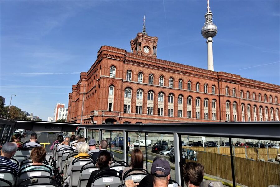 Berlin: East and West Hop-On Hop-Off Bus Tour - Headphones, Timing, and How to Get Good Photos