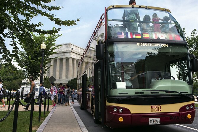 Best of DC: Hop-on Hop-off, Night Tour, and Arlington Audio Guide - The Monuments and Memorials Night Tour: About 2 Hours, No Hopping