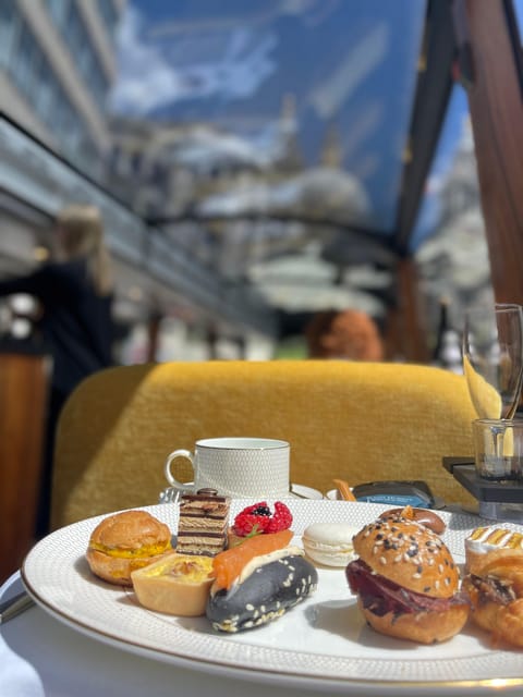 Best of London by LE GRAND - London's Luxury Bus Tour - Food and Drinks on Board: What’s Included and What You’ll Pay For