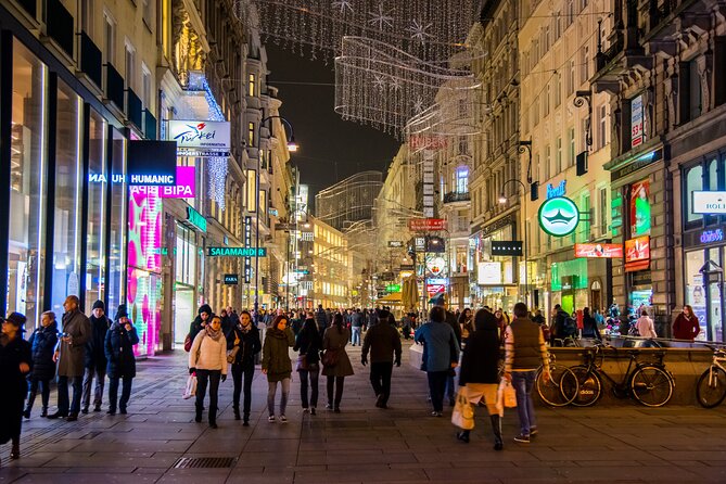 Big Bus Panoramic Live-Guided Evening Tour - Vienna’s Civic Giant: A Building Made of 30 Million Bricks