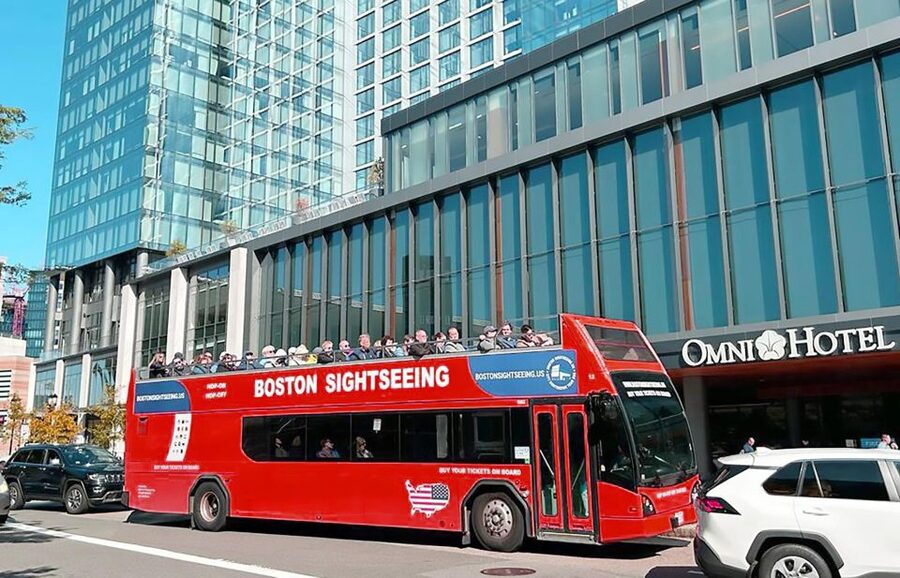 Boston: Hop-On Hop-Off Double-Decker Bus Sightseeing Tour - Stop 3: Downtown Boston Highlights, Churches, and the Park-Side Details