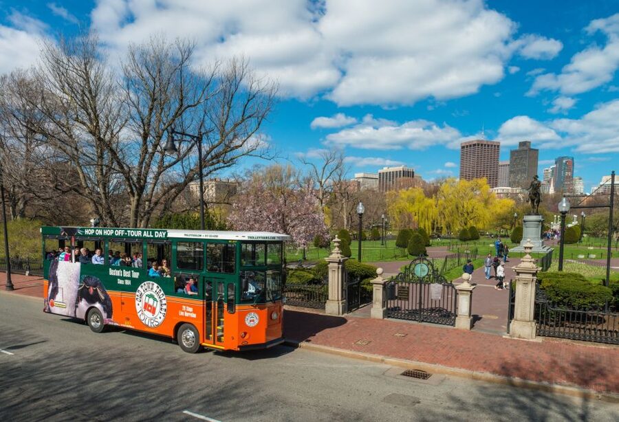 Boston: Hop-on Hop-off Old Town Trolley Tour - Comfort, Weather, and Seat Reality on a Double-Decker Ride