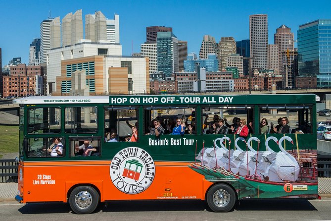 Boston Hop-On Hop-Off Trolley Tour with 13 Stops - Downtown Crossing and the State House area: small walk, big payoff
