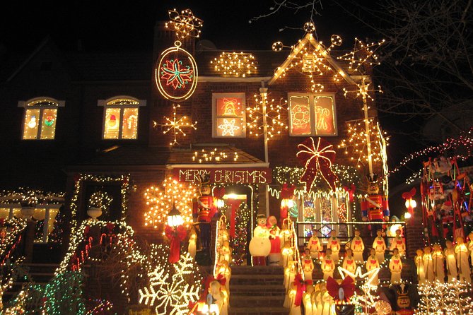 Brooklyn Dyker Heights Christmas Wonderland Bus Tour - Why this Dyker Heights tour beats DIY planning