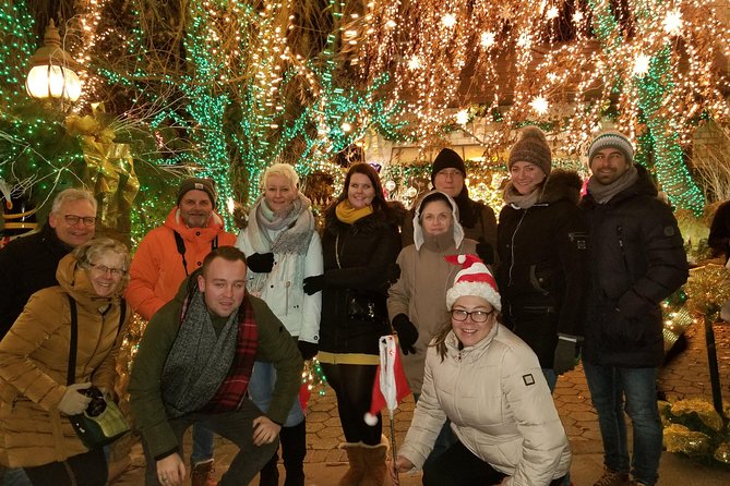 Brooklyn Dyker Heights Christmas Wonderland Bus Tour - DUMBO and the bridges: quick views with big photo payoff