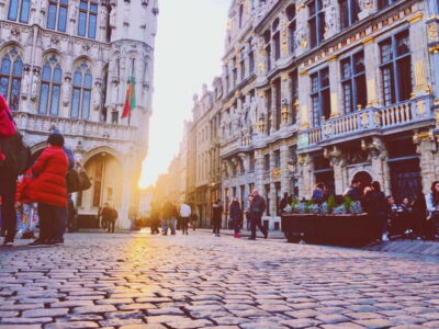 Brussels Highlights: Walking & Bus Tour with Waffle Tasting - Grand-Place: Why This Square Is the Heart of Brussels