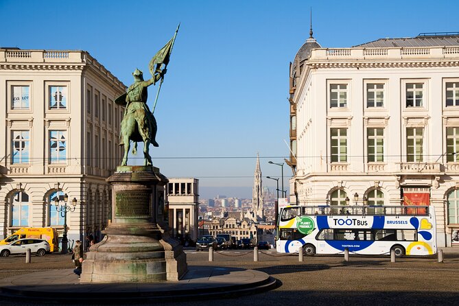 Brussels Tootbus Discovery Hop On Hop Off Bus and walking tours - Timing and reliability: what to expect when buses run late