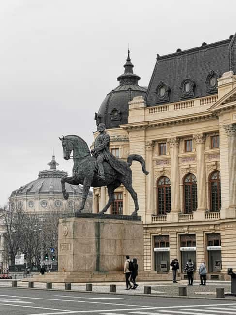 Bucharest city tour: Hop-on Hop-off sightseeing minibus - The panoramic drive: reading Bucharest from the big boulevards