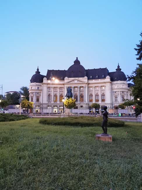 Bucharest short tour Hop-on hop-off format live tourguide - Revolution Square: Short Walk, Big Meaning, and a Photo-First Plan