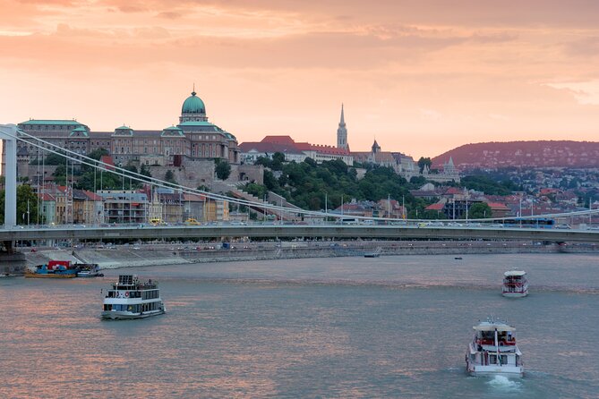 Budapest: 3-Hour Live-guided Bus Tour and 1-hour River Cruise - The sweet spot: a bus circuit plus a Danube cruise